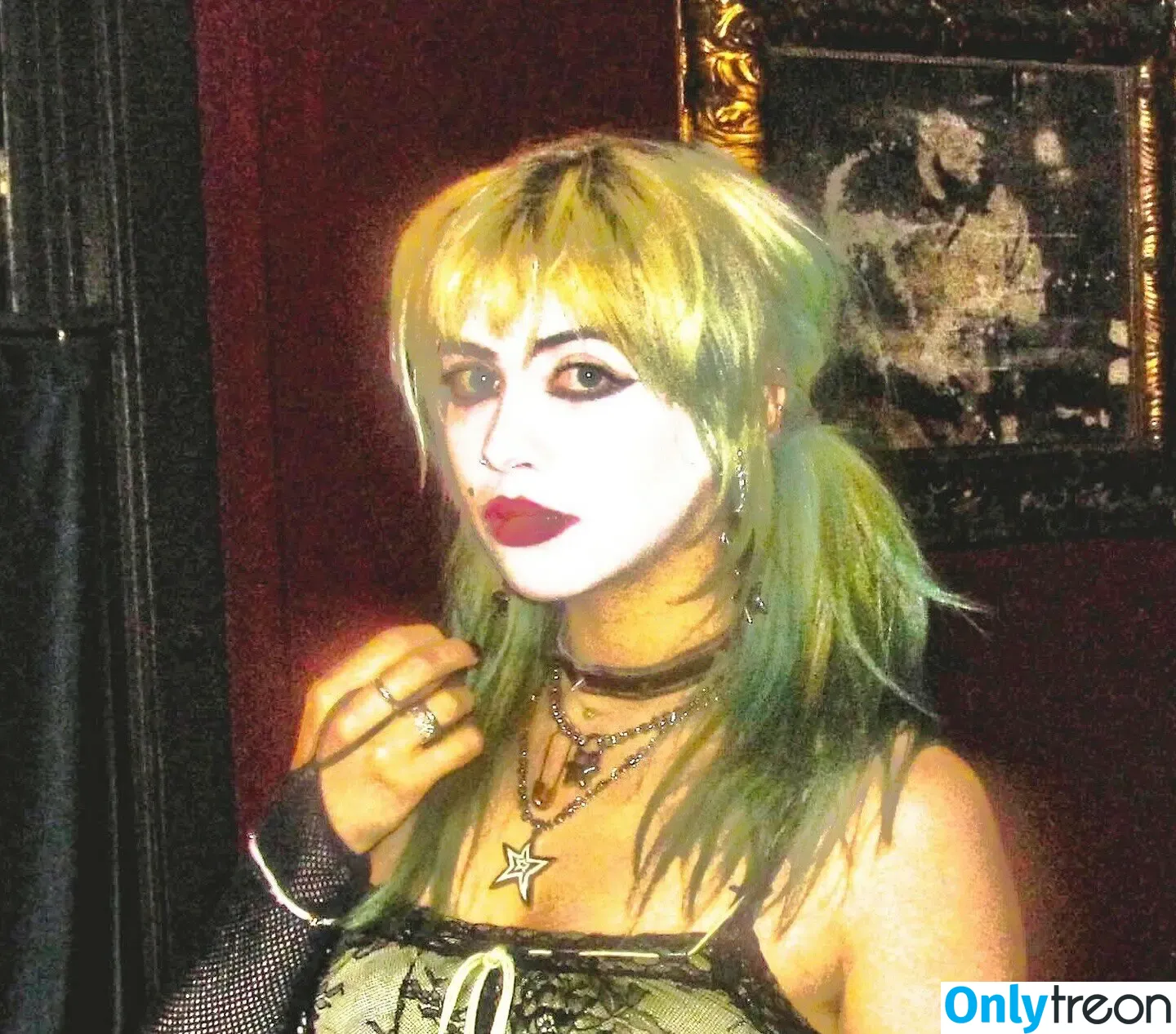 wormsheriff nude photo #0080 (Olivia O)