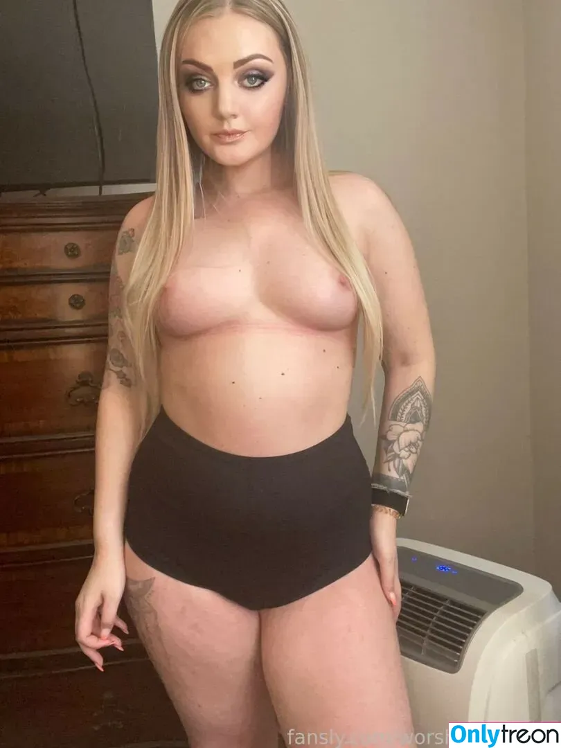 worshipashleigh nude photo #0010 (instashleigh)