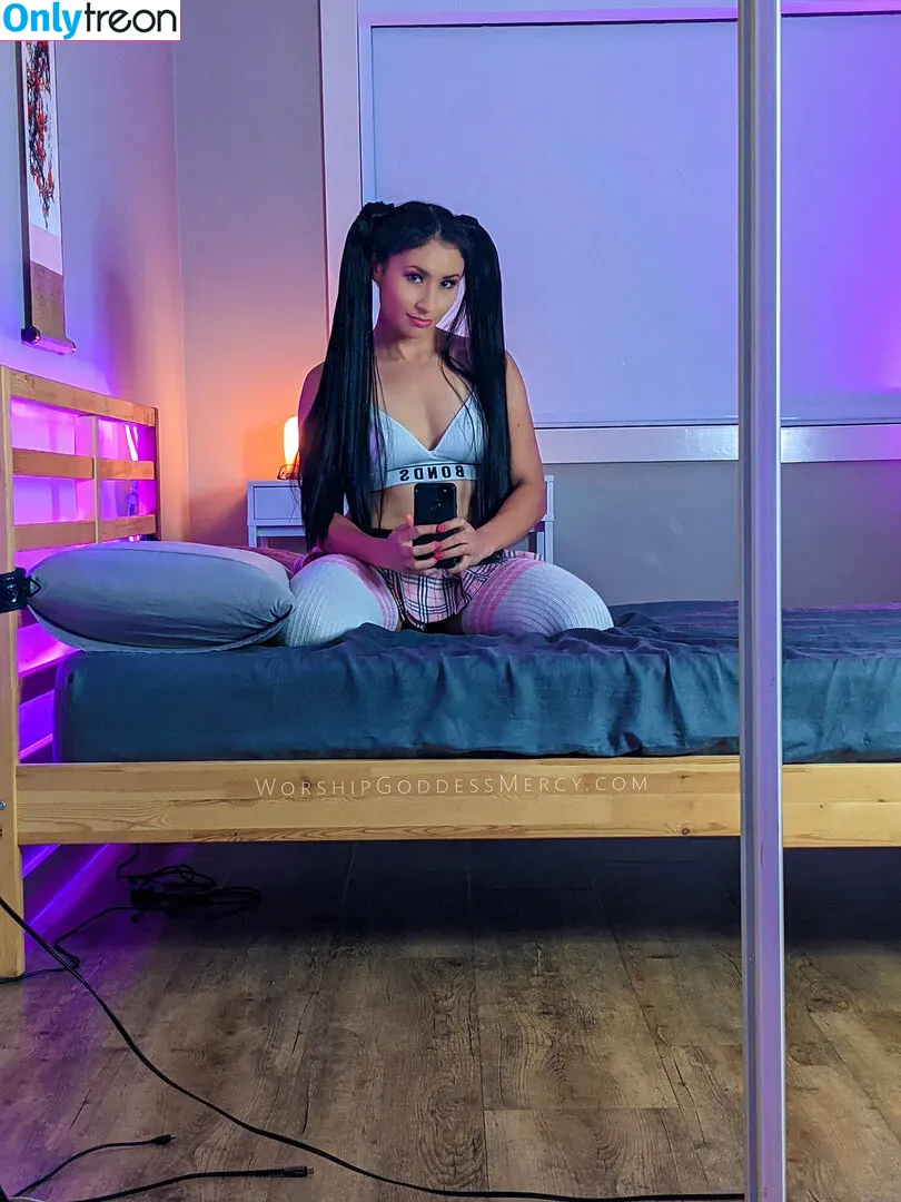 worshipgoddessmercy nude photo #0055 (goddess_mercy_xox)