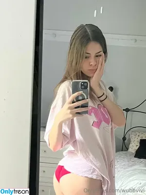 wubbvivi / vogue_bivi nude photo #0008