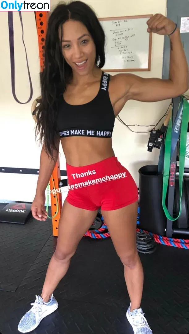 WWE Sasha Banks голая photo #0002 (SashaBanks / soxysasha)