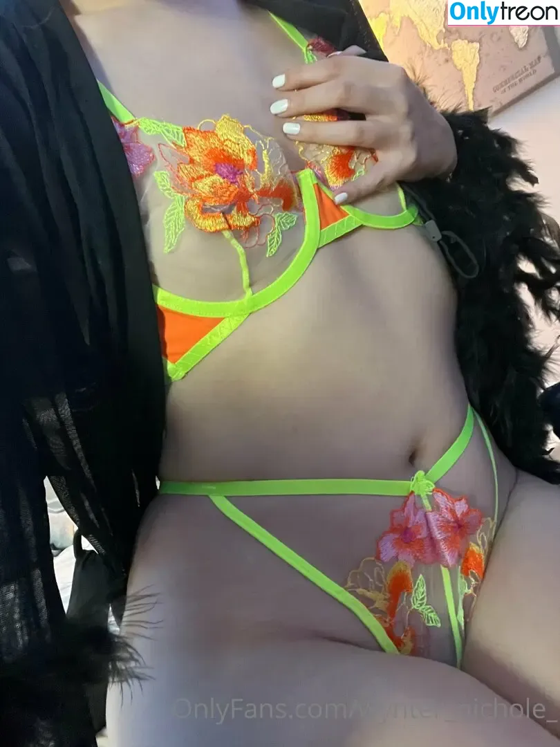 Wynter’s Wonderland nude photo #0021 (wonderlandwynter / wynter_nichole / wynterbleu)