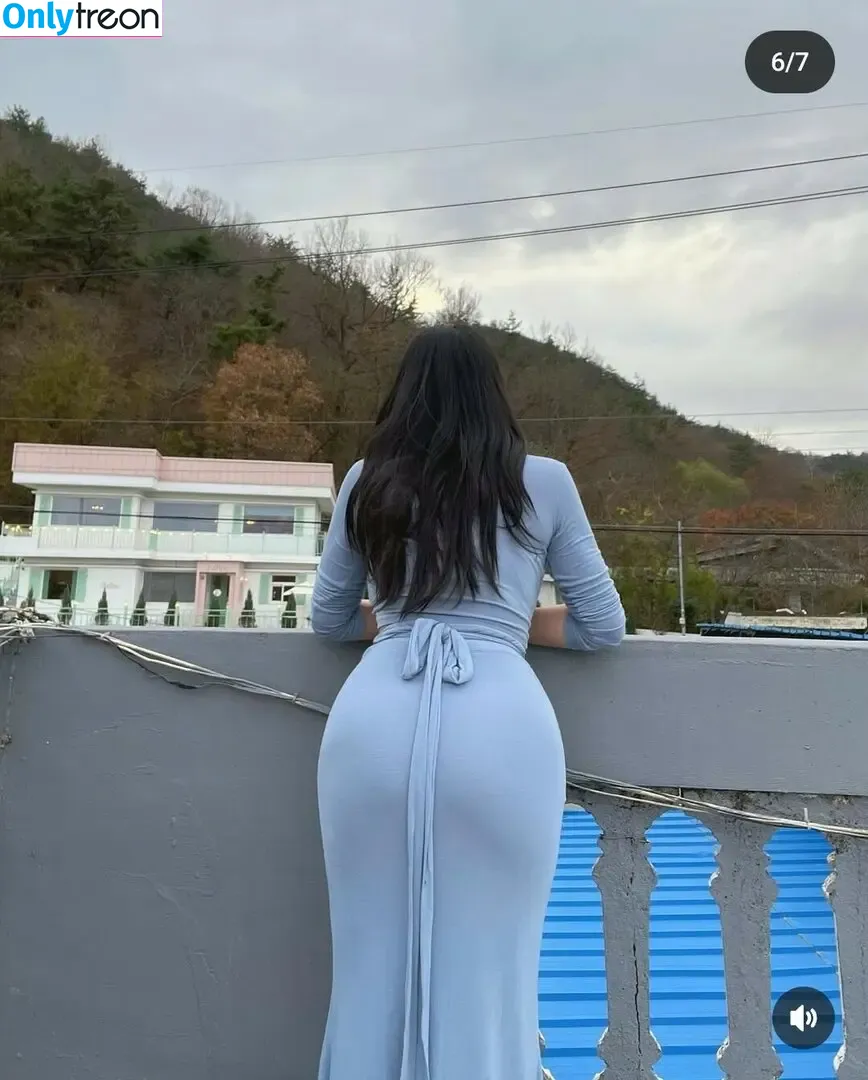 x_yakamoz nude photo #0021 (x_yakamoz)