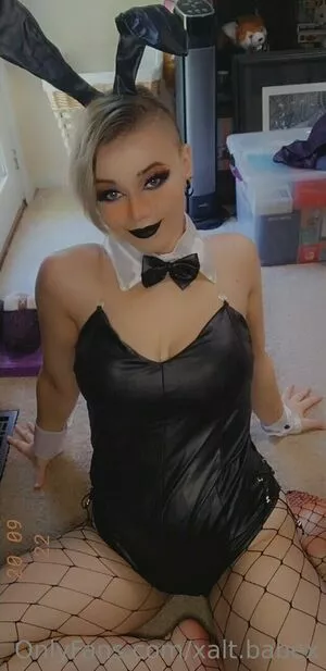 xalt.babex / saltbabes_ фото голая #0044