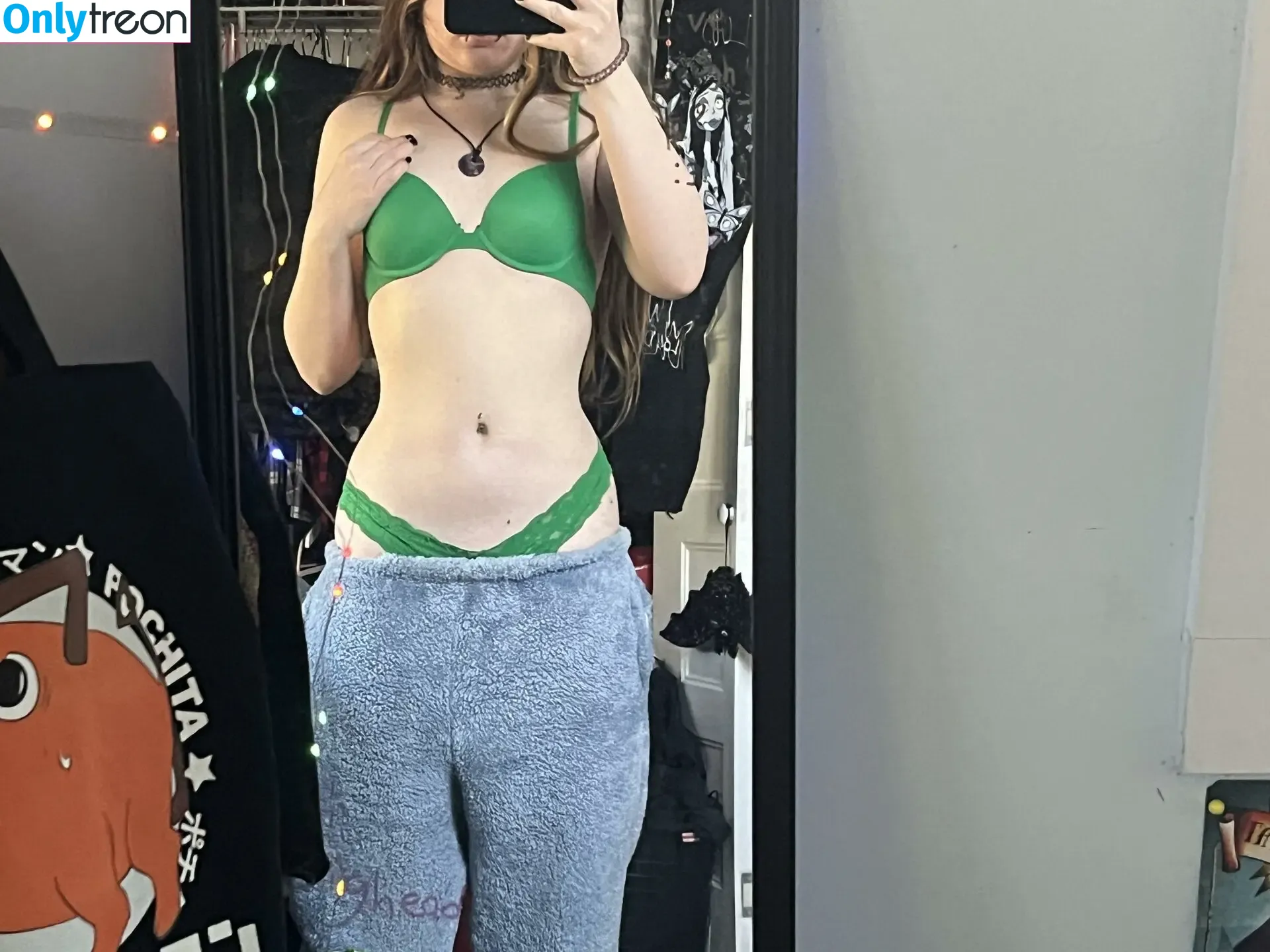 Xcharlottexjasminex nude photo #0001 (emostonerkitty / nicolelaeno)