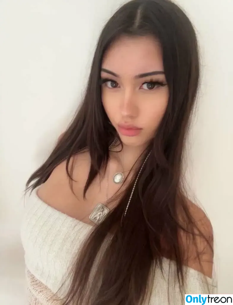 xeiyza nude photo #0009 (ilizterate / lovexee / lyuaei / xenijacurly)