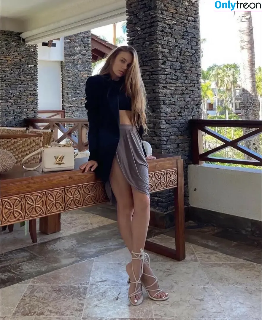 Xenia Tchoumi nude photo #0148 (xenia / xeniatchoumi)