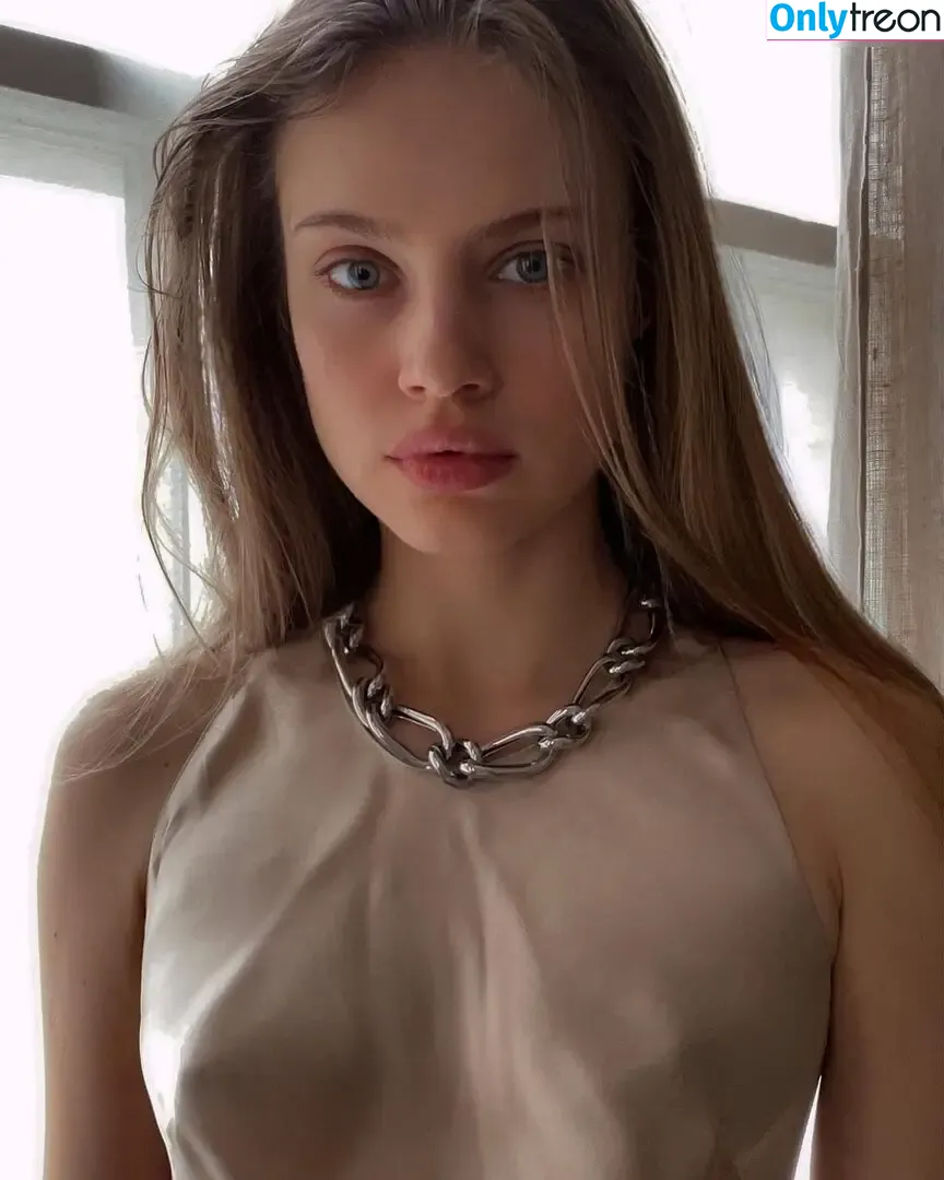 Xenia Tchoumitcheva nude photo #0071 (xenia / xeniatchoumi)