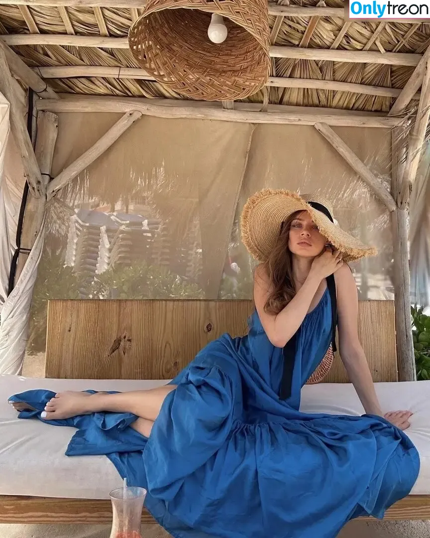 Xenia Tchoumitcheva nude photo #0905 (xenia / xeniatchoumi)