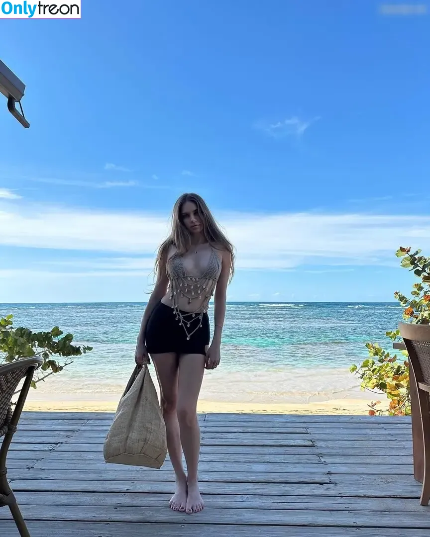 Xenia Tchoumitcheva nude photo #0927 (xenia / xeniatchoumi)