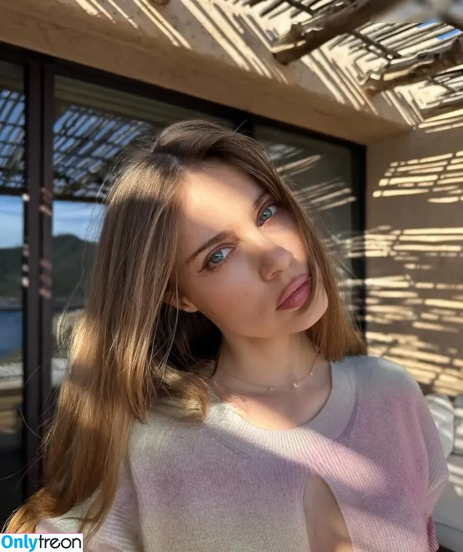 Xenia Tchoumitcheva голая photo #0948 (xenia / xeniatchoumi)