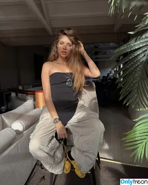 Xenia Tchoumitcheva / xenia / xeniatchoumi nude photo #1053