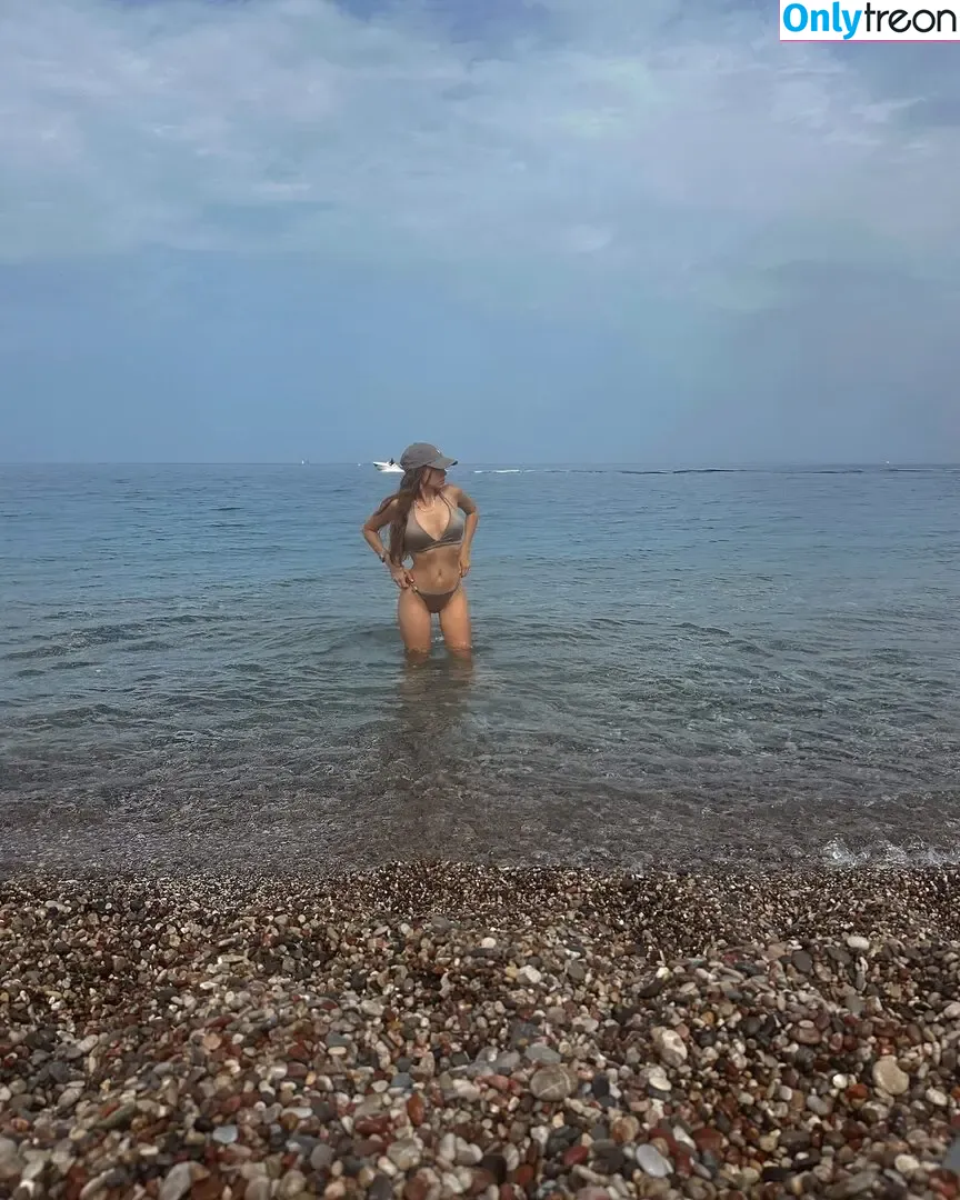 Xenia Tchoumitcheva nude photo #1040 (xenia / xeniatchoumi)