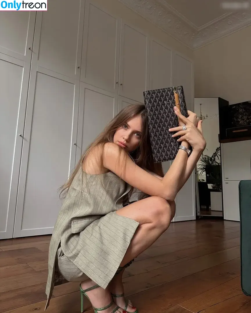 Xenia Tchoumitcheva nude photo #1111 (xenia / xeniatchoumi)