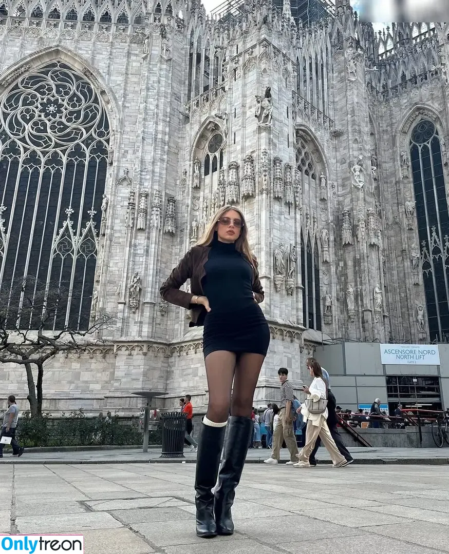 Xenia Tchoumitcheva голая photo #1155 (xenia / xeniatchoumi)