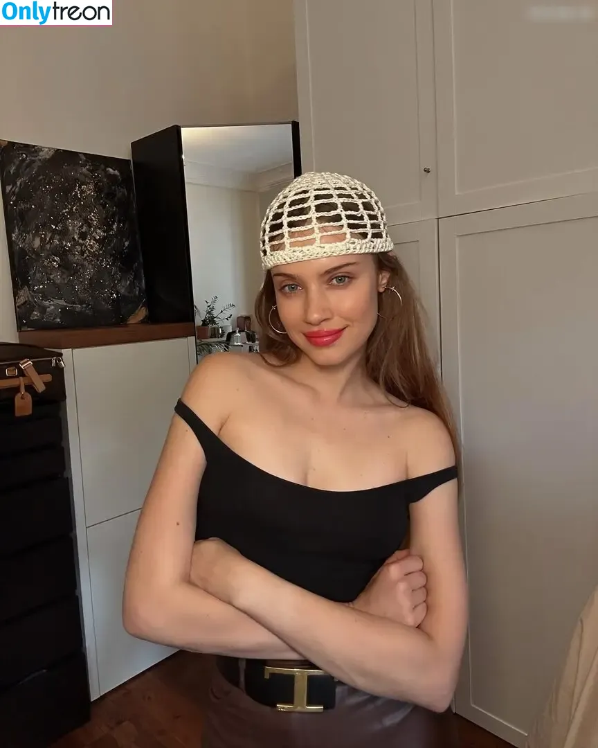 Xenia Tchoumitcheva nude photo #1172 (xenia / xeniatchoumi)