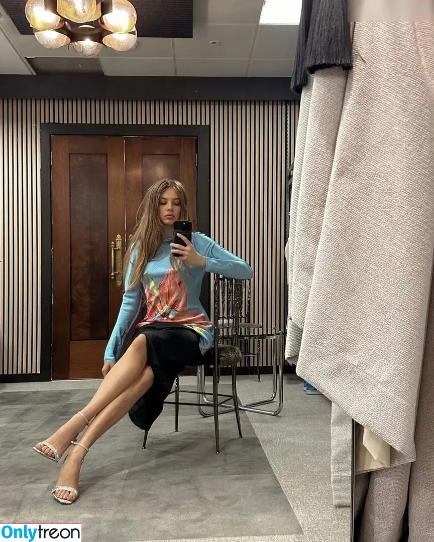 Xenia Tchoumitcheva nude photo #1211 (xenia / xeniatchoumi)