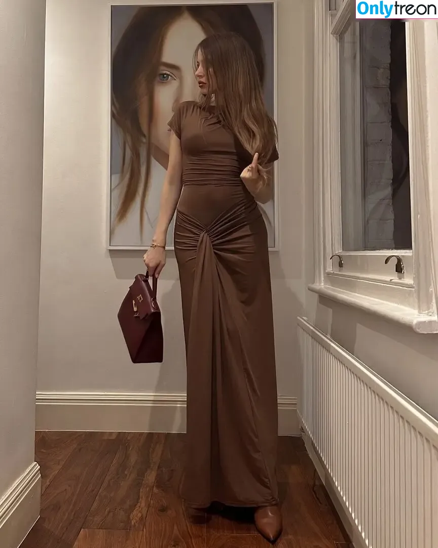 Xenia Tchoumitcheva nude photo #1240 (xenia / xeniatchoumi)