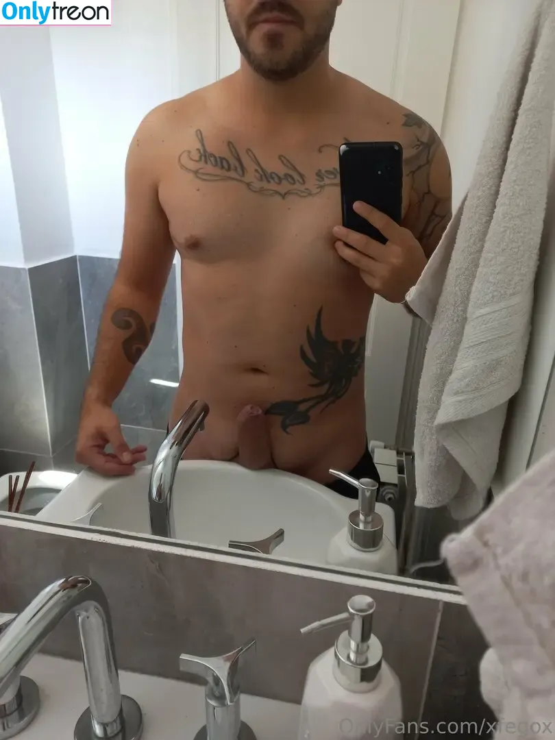 xfegox nude photo #0024 (xfegox)
