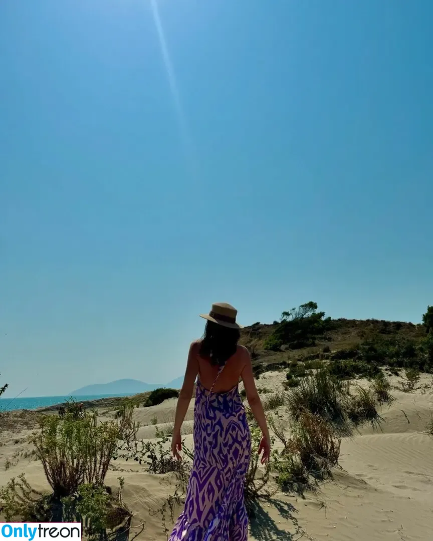 Xhoi Loja nude photo #0021 (Xhoi Loja)