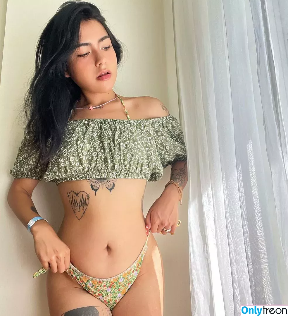 Ximenarojas_p nude photo #0006 (Ximenarojas_p)