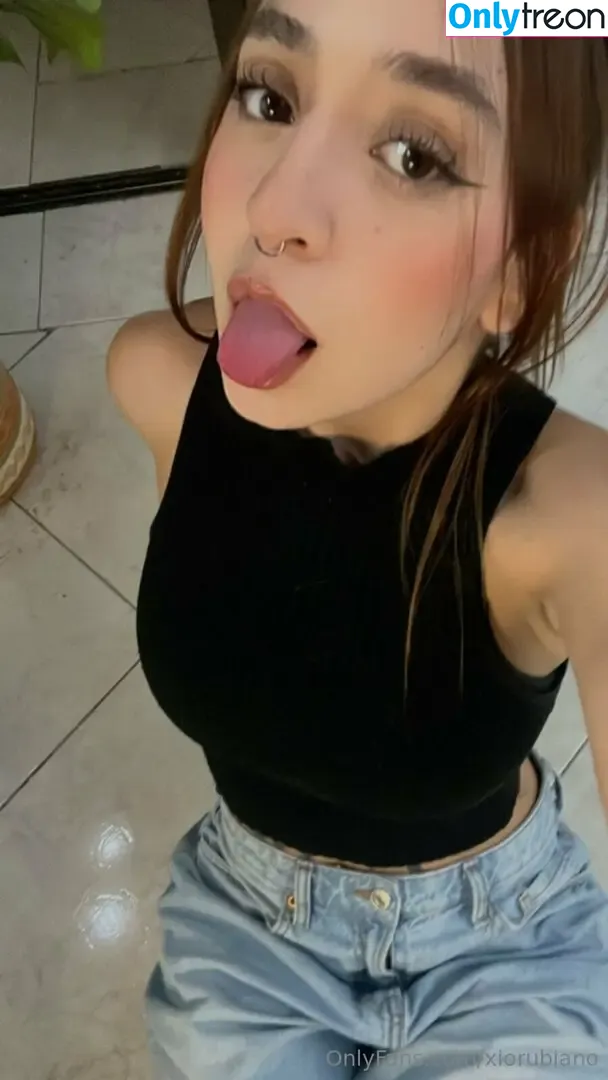 xiorubiano nude photo #0061 (xiomararubiano)