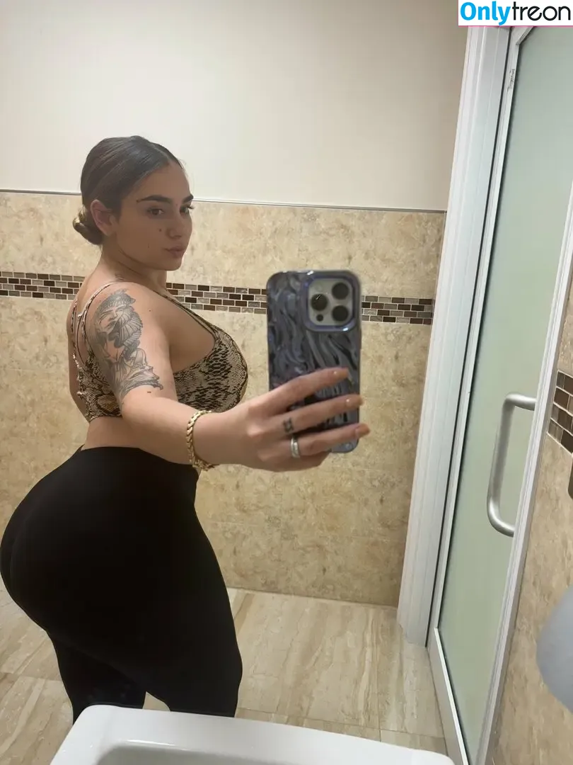 xisisjulia nude photo #0003 (xisisjulia)