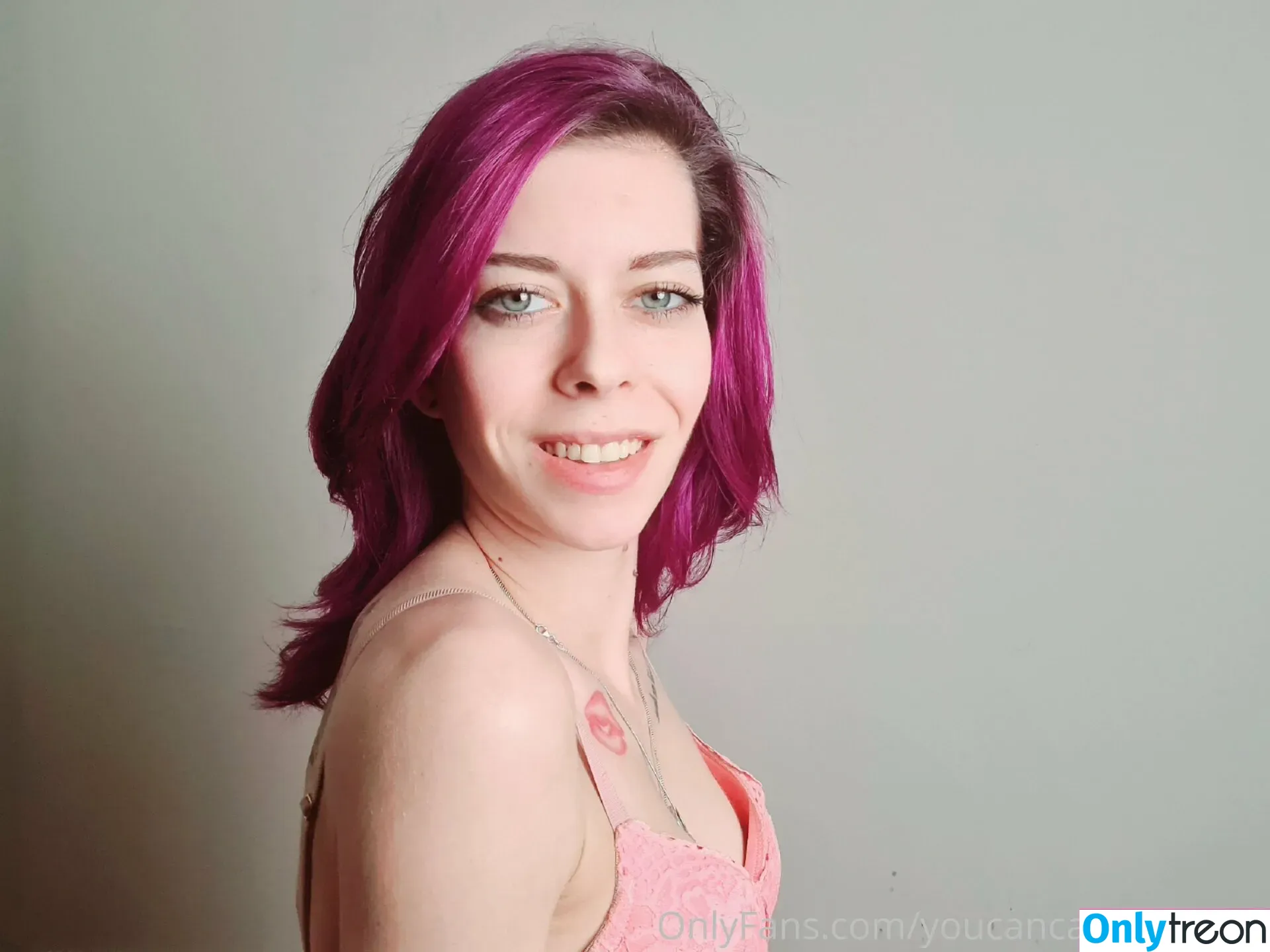 xlilagreyyfree голая photo #0033 (mr_shelton_aka_vdog)