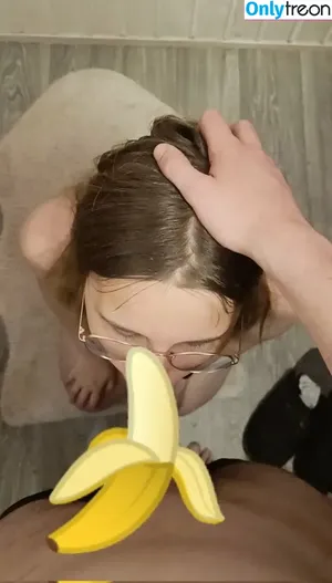 xlovedruggie / Jennuwwu / Jeyy / jenijeyy nude photo #0015
