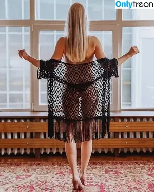  nude photo #0005