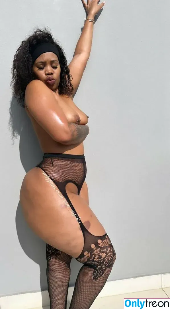 Xoli Mfeka nude photo #0004 (Xolisile / xoli_mfeka / xolisile_mfeka)