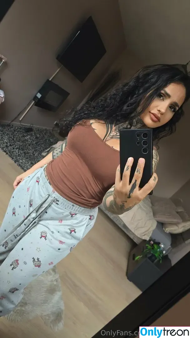xomisscleo nude photo #0287 (goddesscleo_xo)