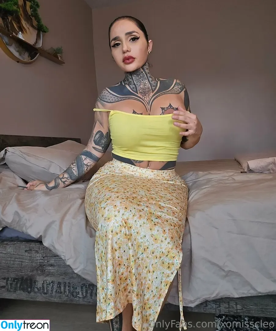 xomisscleo nude photo #0291 (goddesscleo_xo)