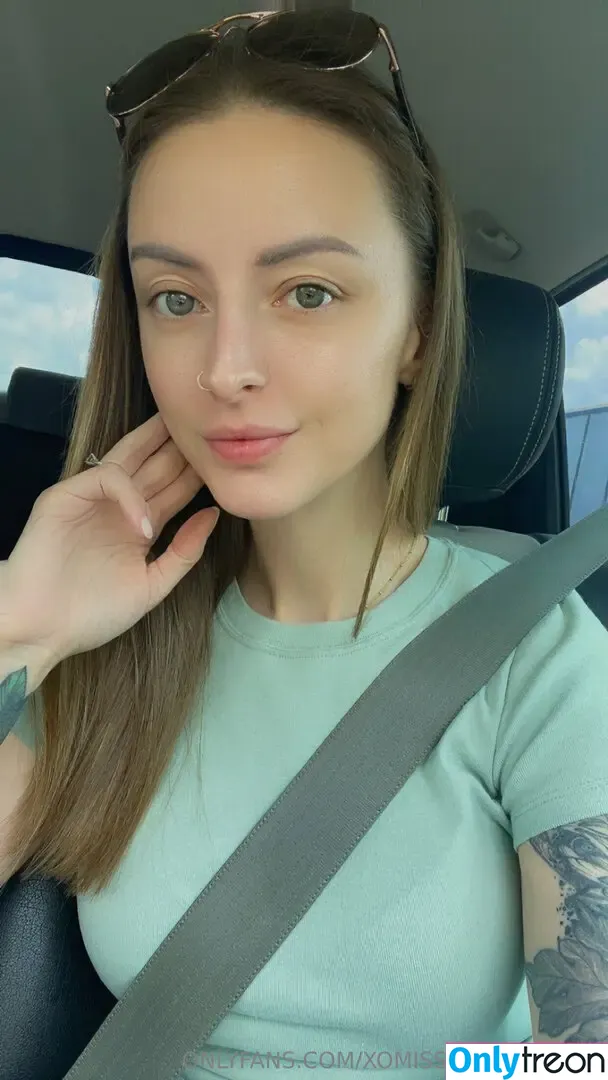 xomisselizabethxo nude photo #0045 (xomisselizabethxo)