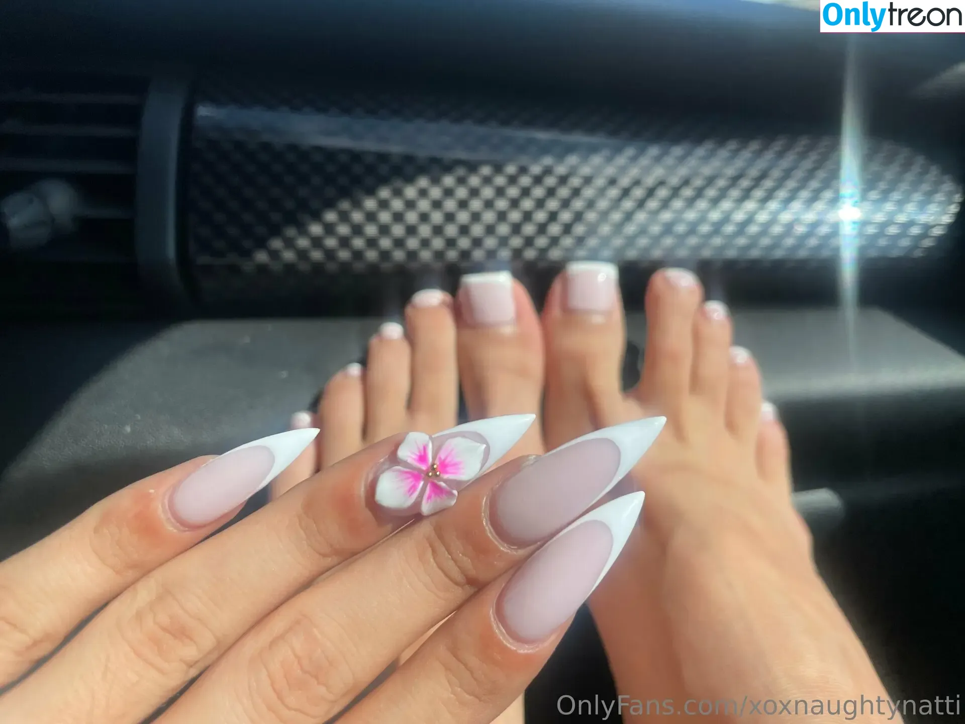 xoxnaughtynatti голая photo #0020 (xoxonatt)