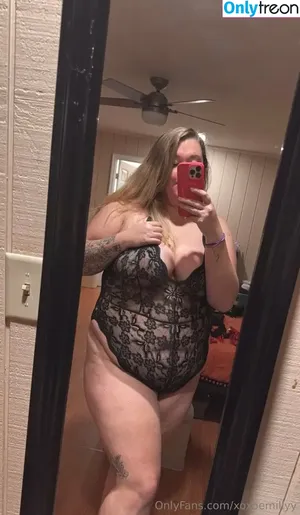 xoxoemillyy / xoxoemily nude photo #0004