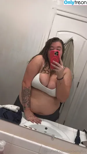 xoxoemillyy / xoxoemily nude photo #0005