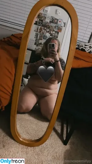 xoxoemillyy / xoxoemily nude photo #0016