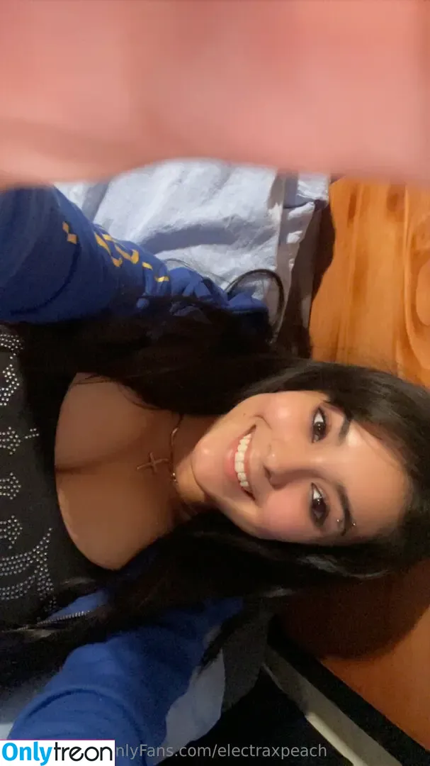 xpeachessxx nude photo #0077 (Electraxpeach / xelectrapeach)