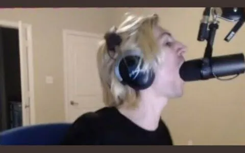 xqcow1 / Félix Lengyel / xQc фото голая #0001