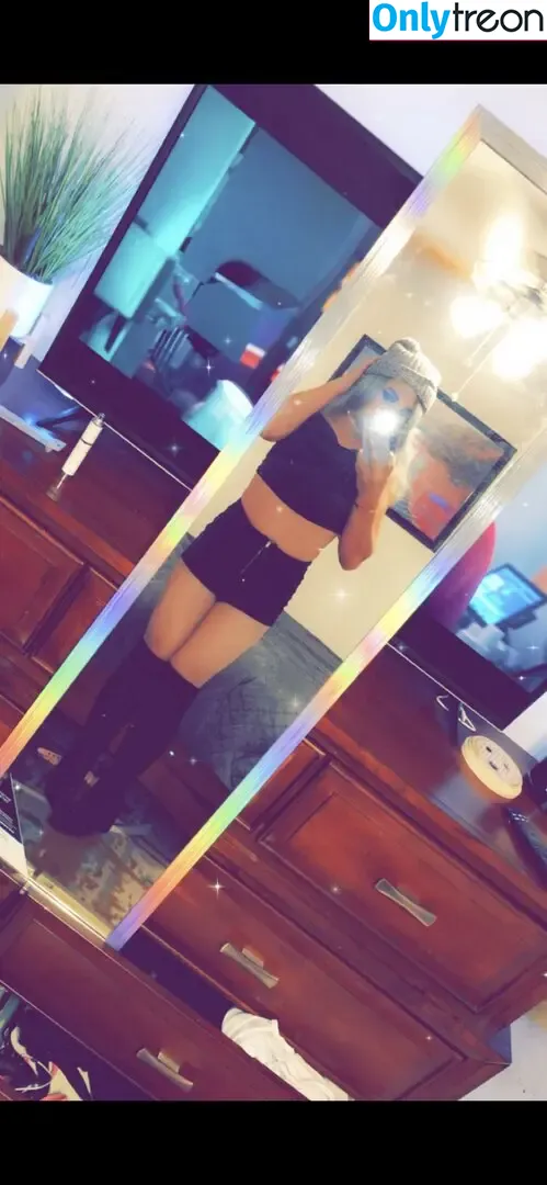 xQueenKat nude photo #0004 (_kimberlylovesyou / xqueenkendrax)