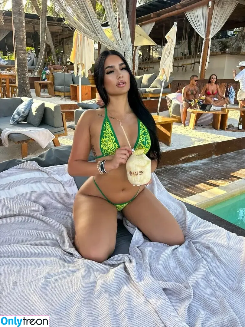 xvx.dianaa nude photo #0239 (xvx.dianaa)