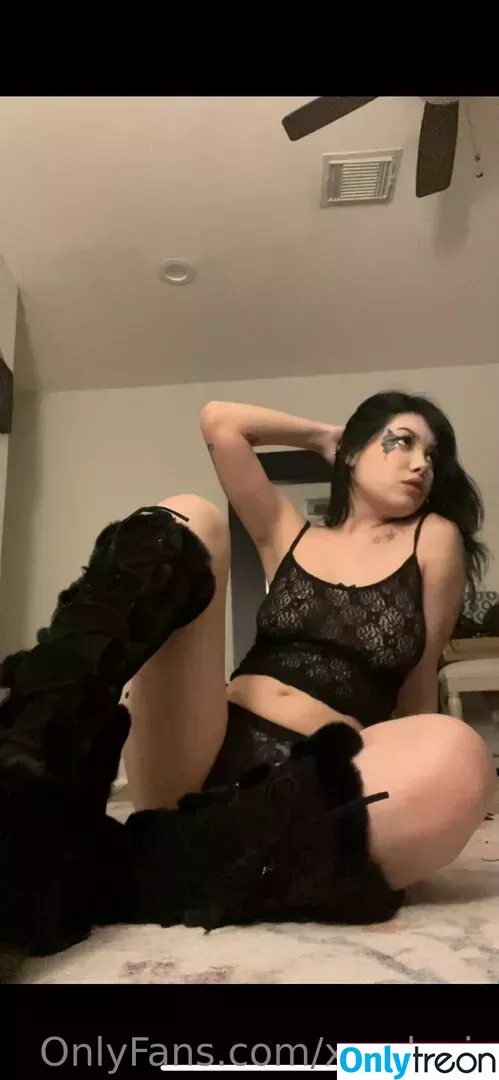 xx.alexis nude photo #0105 (xx.alexis)