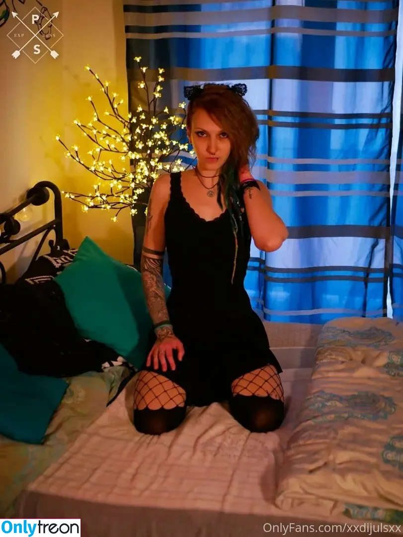 xxdijulsxx nude photo #0001 (xxlittlebirdxx_)