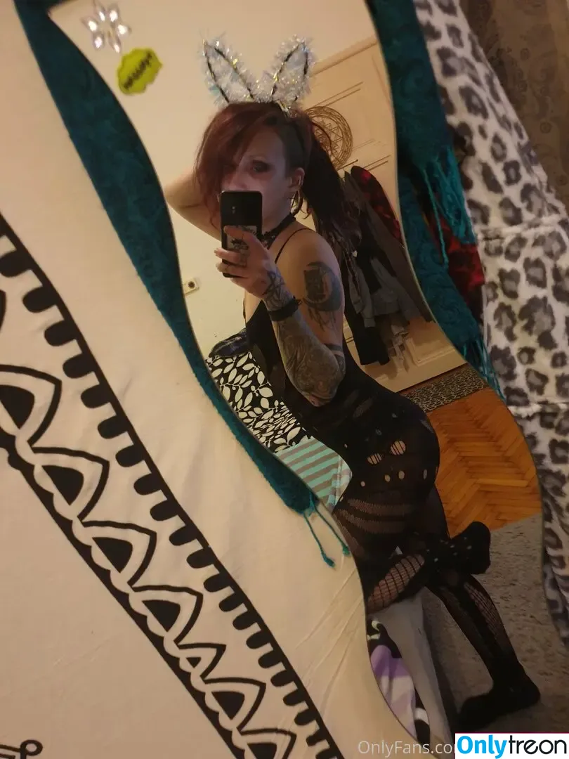 xxdijulsxx nude photo #0003 (xxlittlebirdxx_)