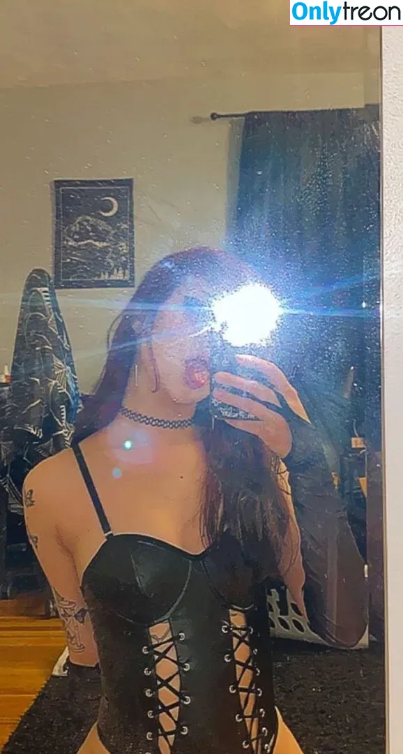 xxgothbimboxx nude photo #0001 (xx_emmy_xx)