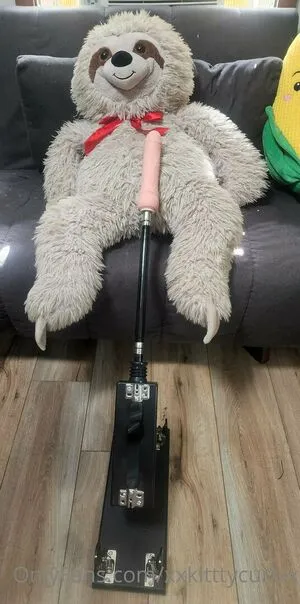 xxkitttycurlxx / xx_xvmskdjxjzjzjzjzjxlzlzlz nude photo #0002