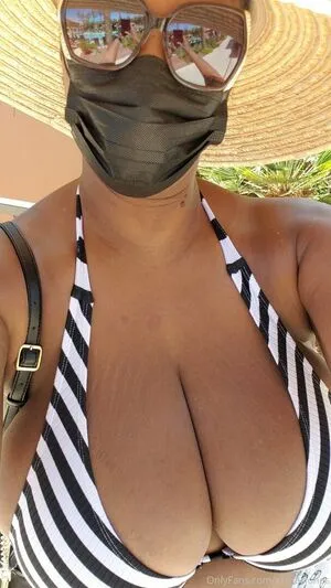 xxmasjones / msmiajones nude photo #0020