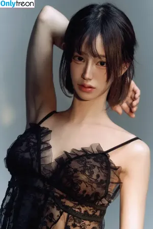  nude photo #0001