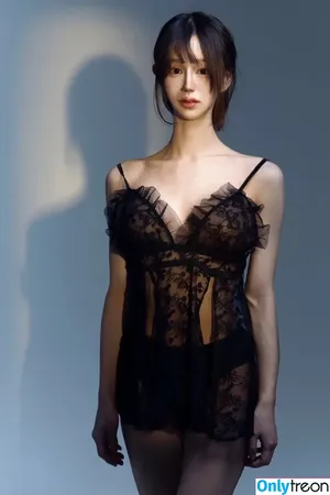  nude photo #0005
